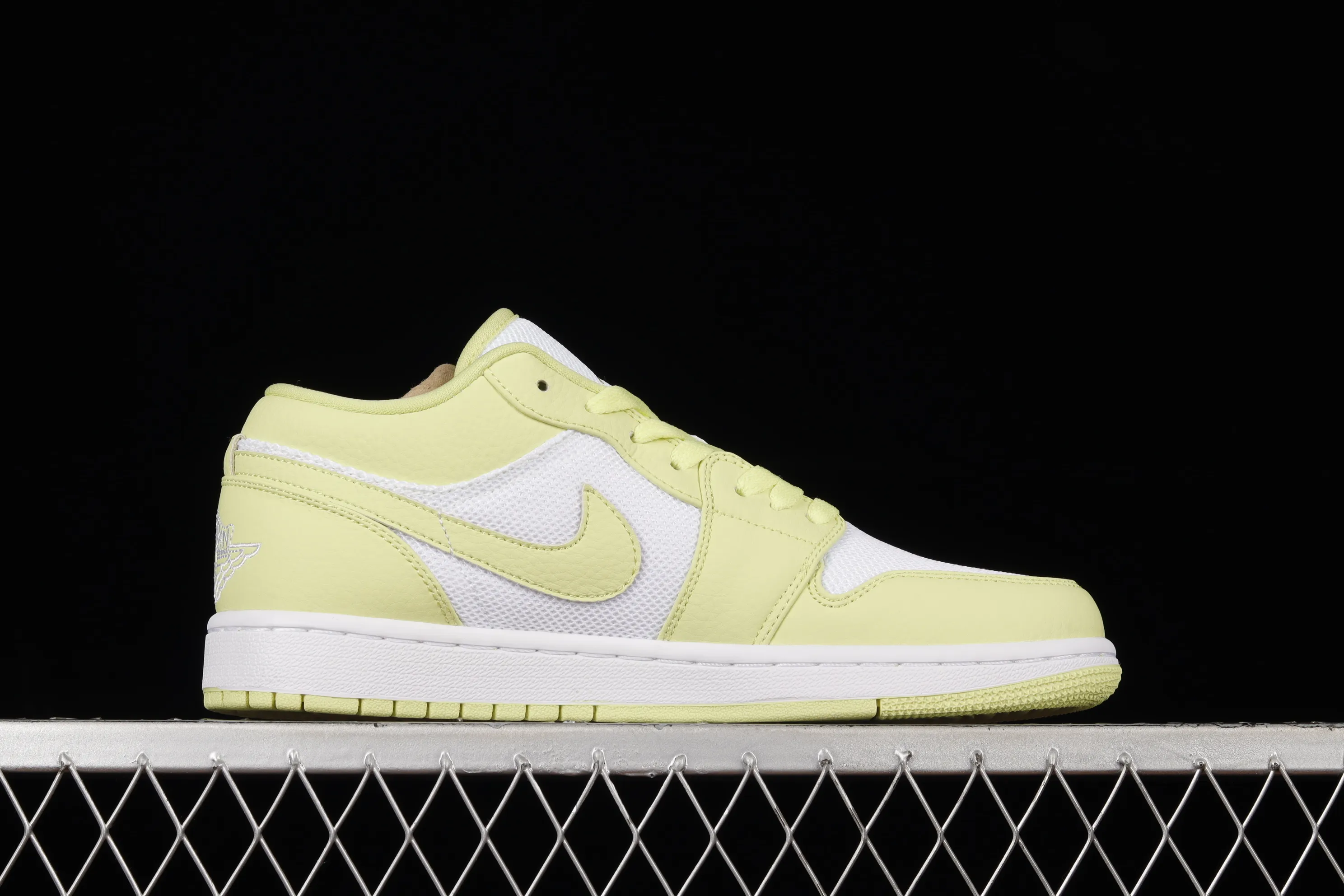 All categories Air Jordan Jordan series basketball shoes Air Jordan 1 Low Air Jordan 1 Low "Limelight" AJ1 Joe 1 fluorescent yellow low-top casual sneakers DH9619-103